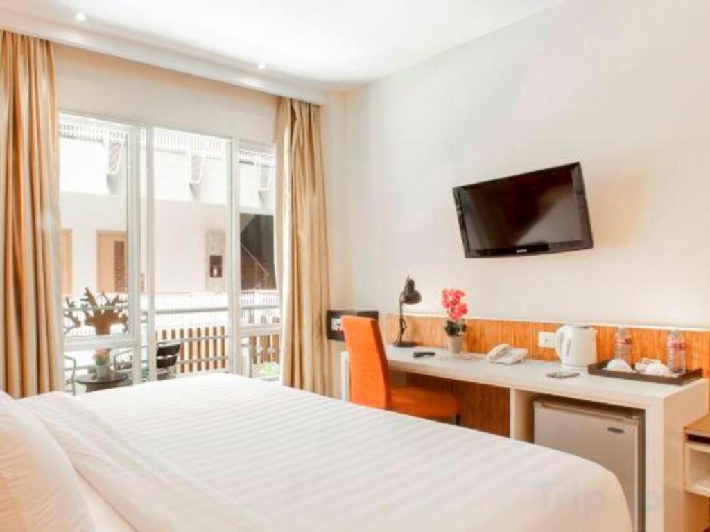 The Rivavi Legian Hotel Exterior photo