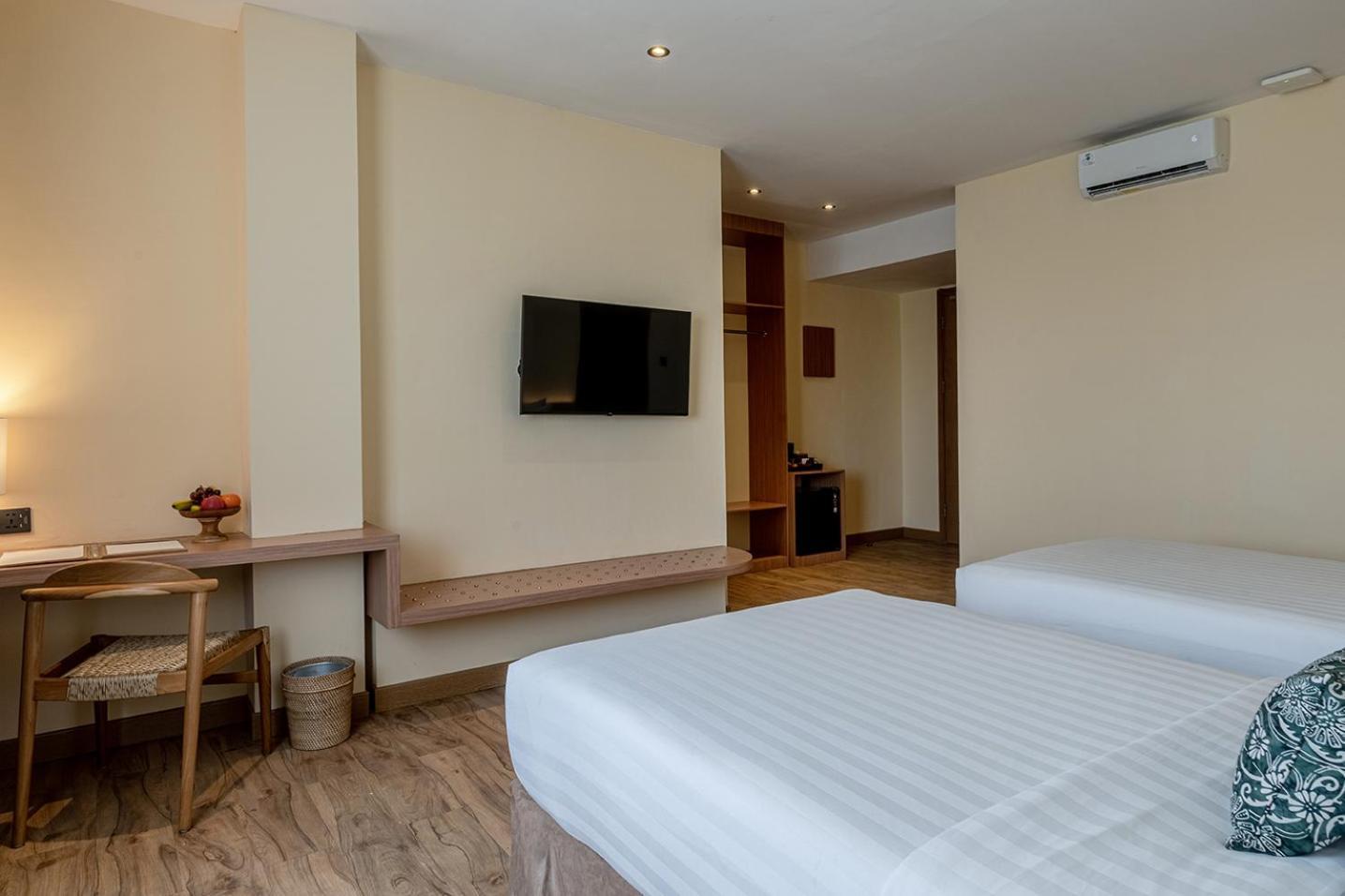 The Rivavi Legian Hotel Exterior photo